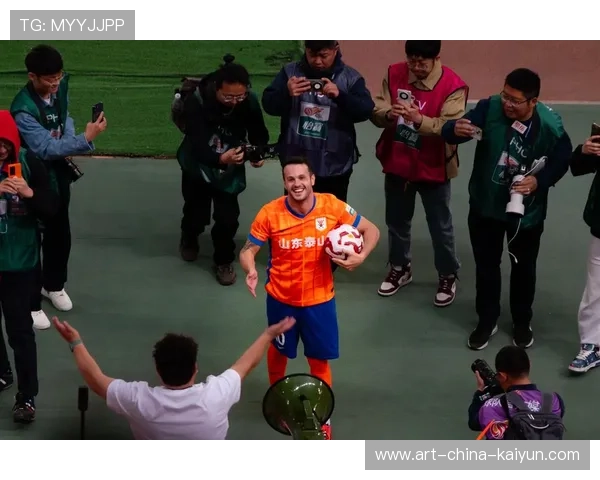 卡扎伊什维利在第25球中破门，领先射手榜3球，冲击金靴，卡扎伊尔