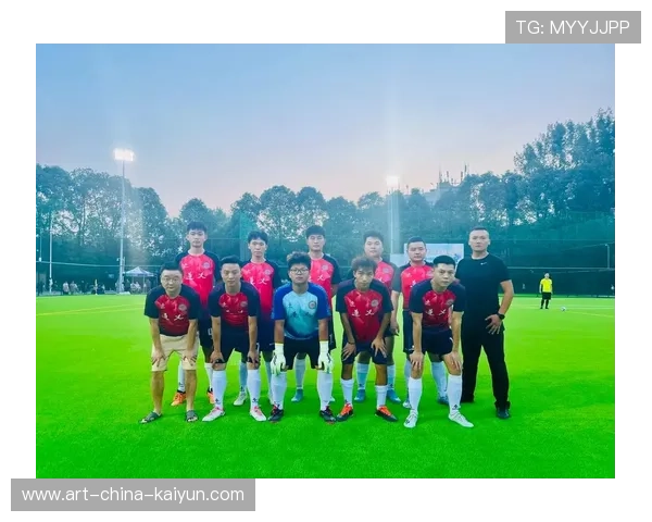 足球俱乐部在青训中设立心理支持热线为球员与家长提供咨询,足球青训俱乐部招生宣传 足球俱乐部在青训中设立心理支持热线为球员与家长提供咨询,足球青训俱乐部招生宣传